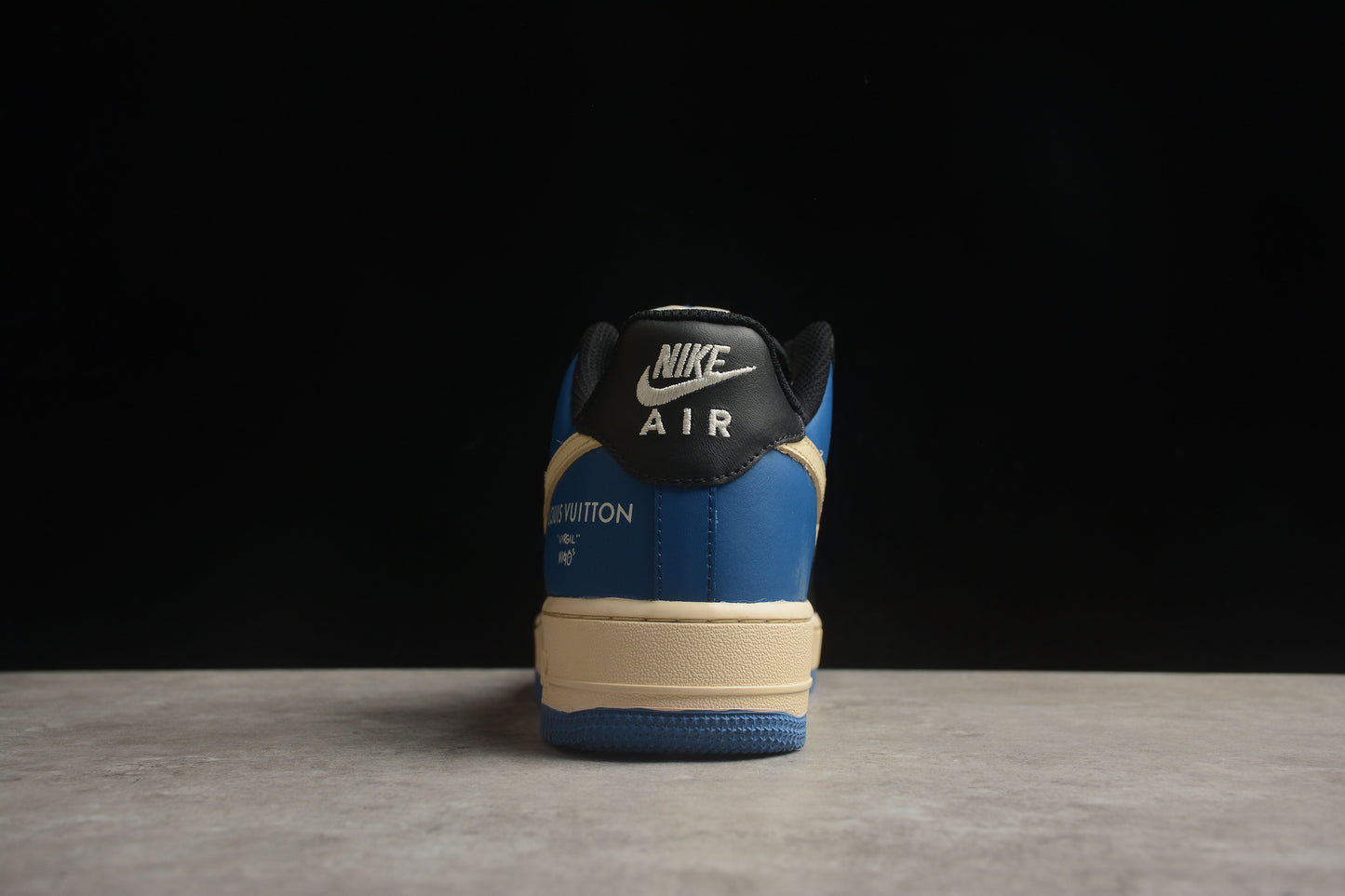 Nike Air Force 1 - Louis Vuitton