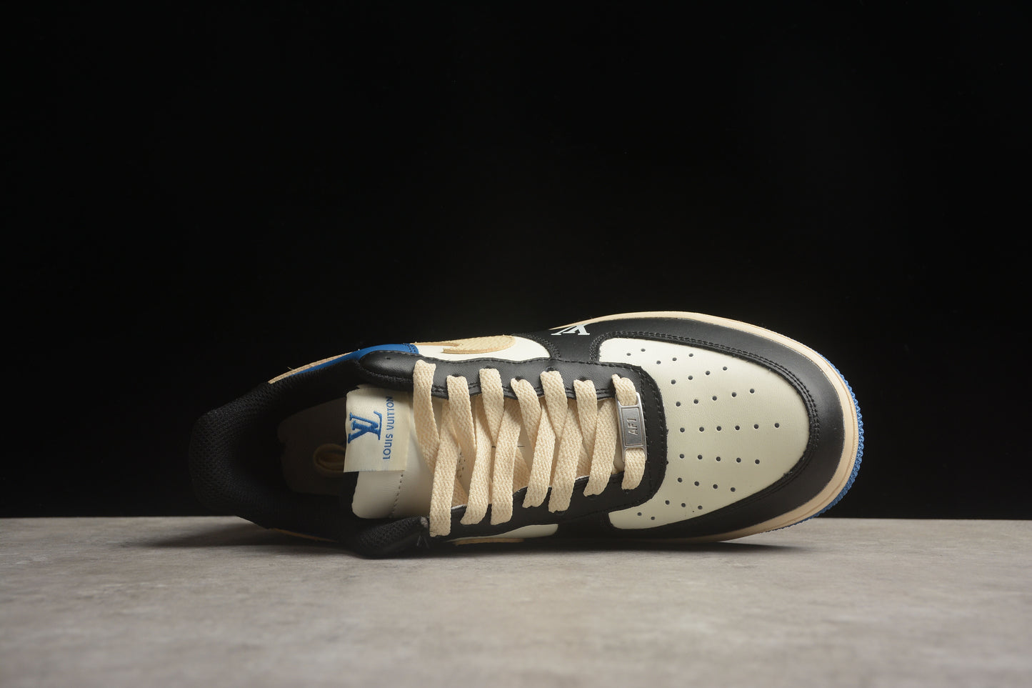 Nike Air Force 1 - Louis Vuitton